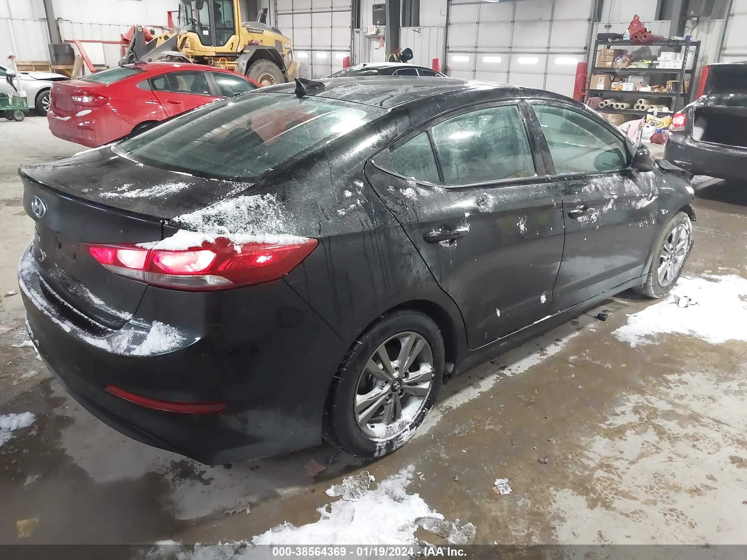 Photo 3 VIN: 5NPD84LF9JH270981 - HYUNDAI ELANTRA 