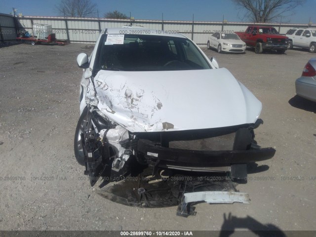 Photo 5 VIN: 5NPD84LF9JH271094 - HYUNDAI ELANTRA 