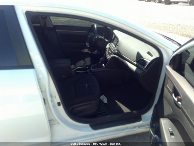 Photo 4 VIN: 5NPD84LF9JH281799 - HYUNDAI ELANTRA 