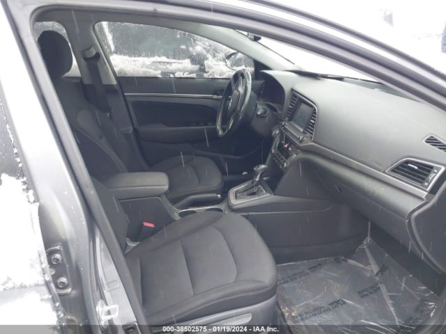 Photo 4 VIN: 5NPD84LF9JH281947 - HYUNDAI ELANTRA 