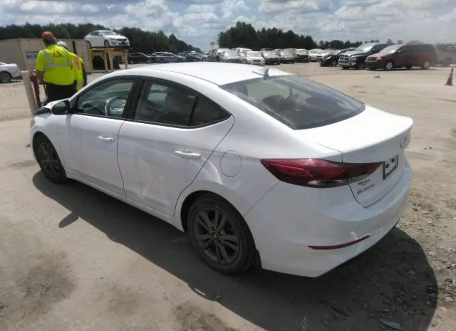 Photo 2 VIN: 5NPD84LF9JH282127 - HYUNDAI ELANTRA 