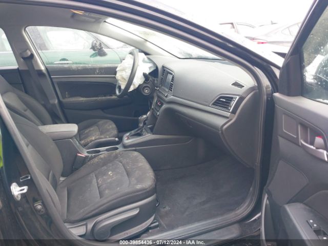 Photo 4 VIN: 5NPD84LF9JH285111 - HYUNDAI ELANTRA 