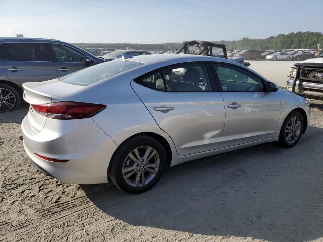 Photo 2 VIN: 5NPD84LF9JH315739 - HYUNDAI ELANTRA SE 