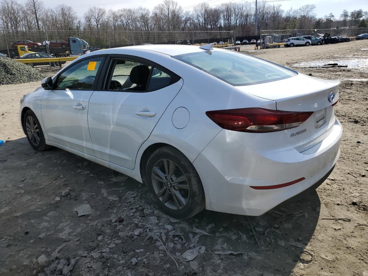 Photo 1 VIN: 5NPD84LF9JH318530 - HYUNDAI ELANTRA 