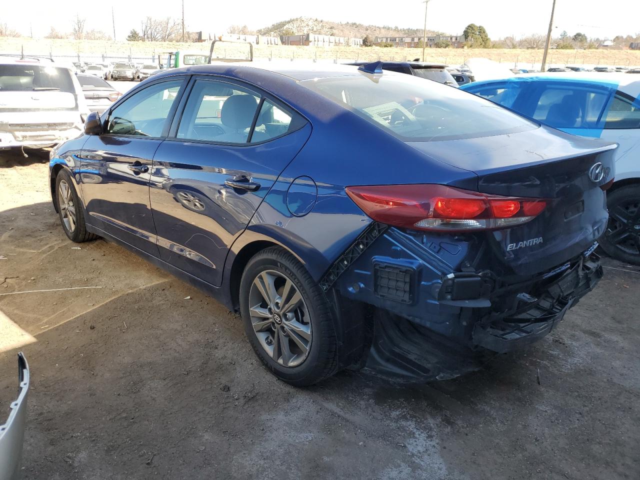 Photo 1 VIN: 5NPD84LF9JH343055 - HYUNDAI ELANTRA 