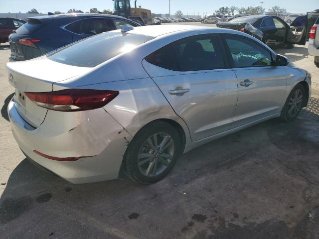 Photo 2 VIN: 5NPD84LF9JH358316 - HYUNDAI ELANTRA 