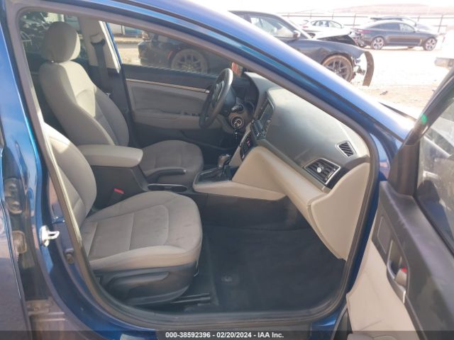 Photo 4 VIN: 5NPD84LF9JH366206 - HYUNDAI ELANTRA 