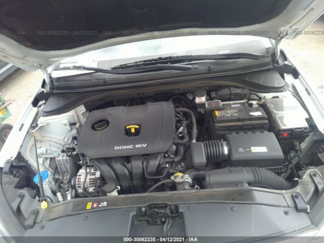 Photo 9 VIN: 5NPD84LF9JH366965 - HYUNDAI ELANTRA 