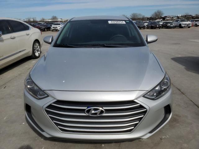 Photo 4 VIN: 5NPD84LF9JH377805 - HYUNDAI ELANTRA 