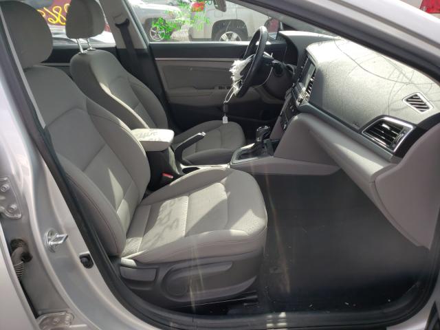 Photo 4 VIN: 5NPD84LF9JH383734 - HYUNDAI ELANTRA SE 