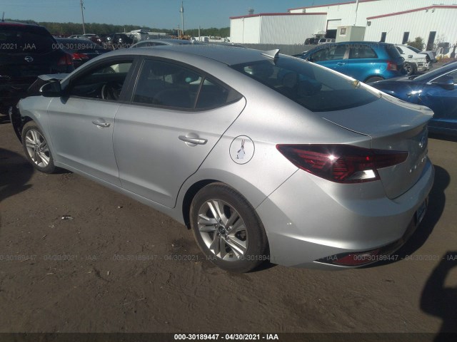 Photo 2 VIN: 5NPD84LF9KH404468 - HYUNDAI ELANTRA 