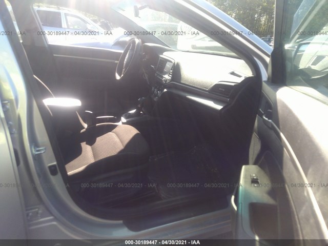 Photo 4 VIN: 5NPD84LF9KH404468 - HYUNDAI ELANTRA 