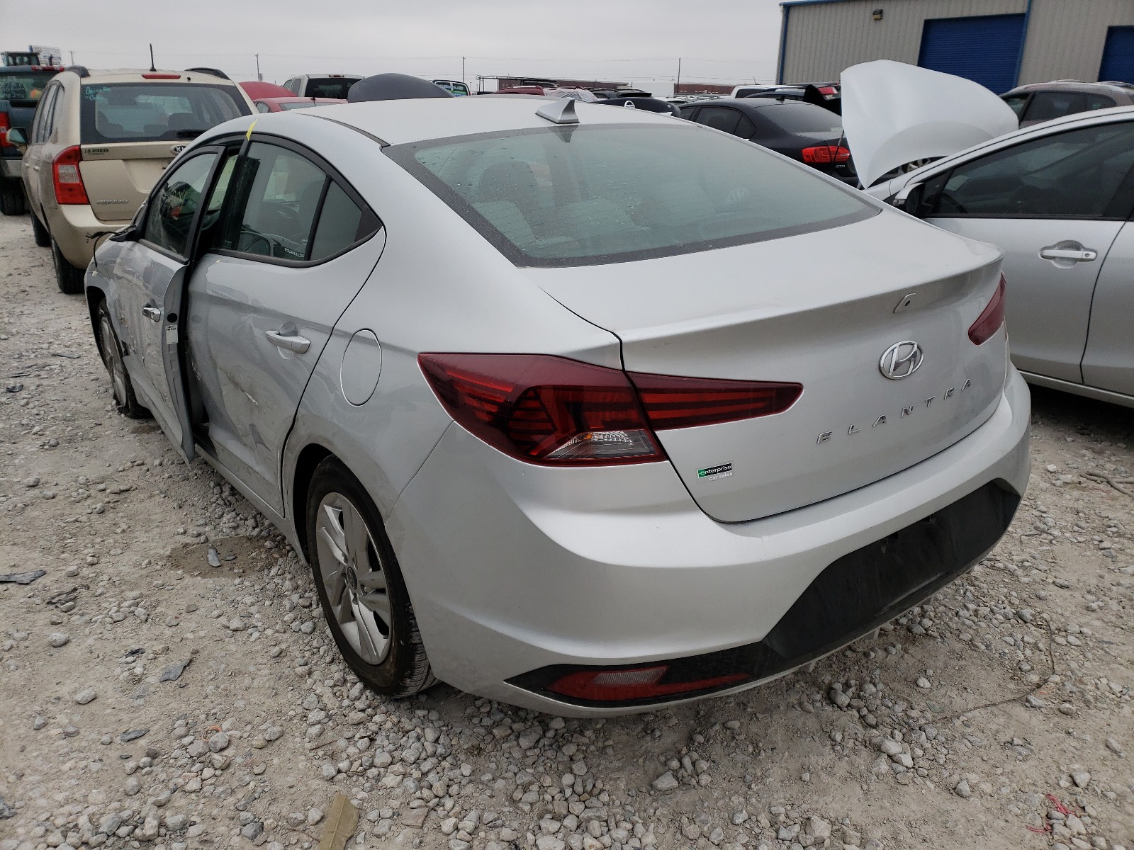 Photo 2 VIN: 5NPD84LF9KH406902 - HYUNDAI ELANTRA SE 