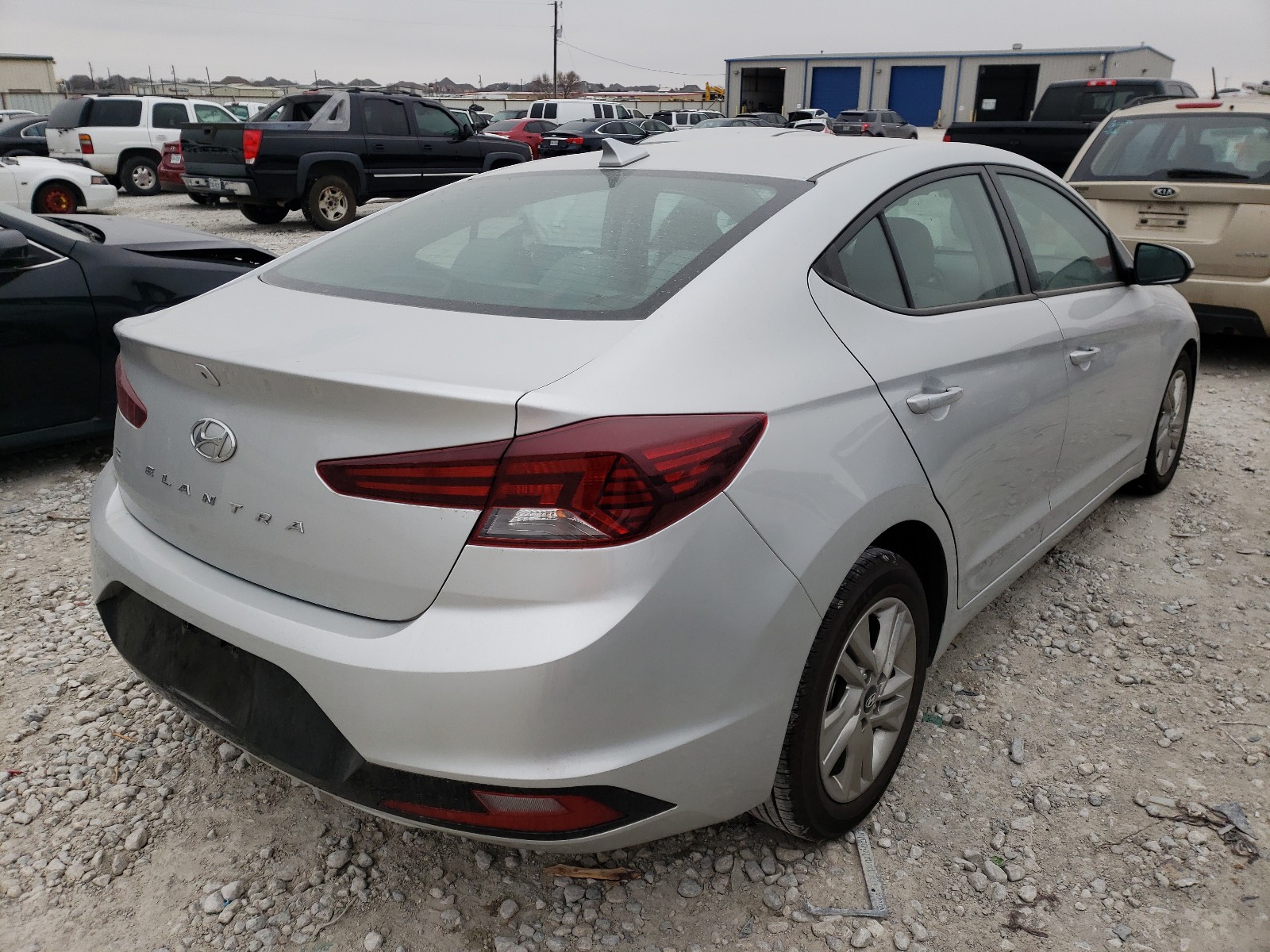 Photo 3 VIN: 5NPD84LF9KH406902 - HYUNDAI ELANTRA SE 