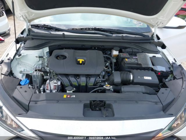 Photo 9 VIN: 5NPD84LF9KH413154 - HYUNDAI ELANTRA SE 