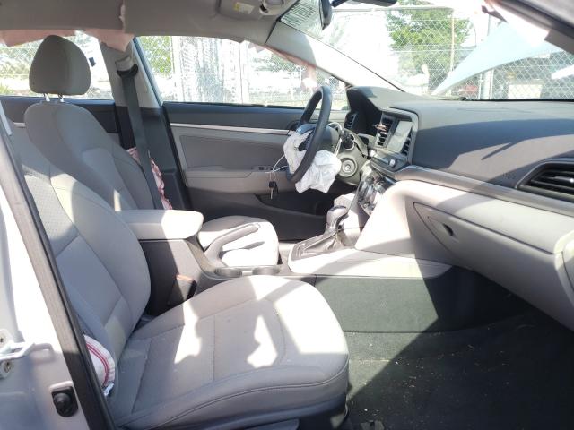 Photo 4 VIN: 5NPD84LF9KH418533 - HYUNDAI ELANTRA SE 