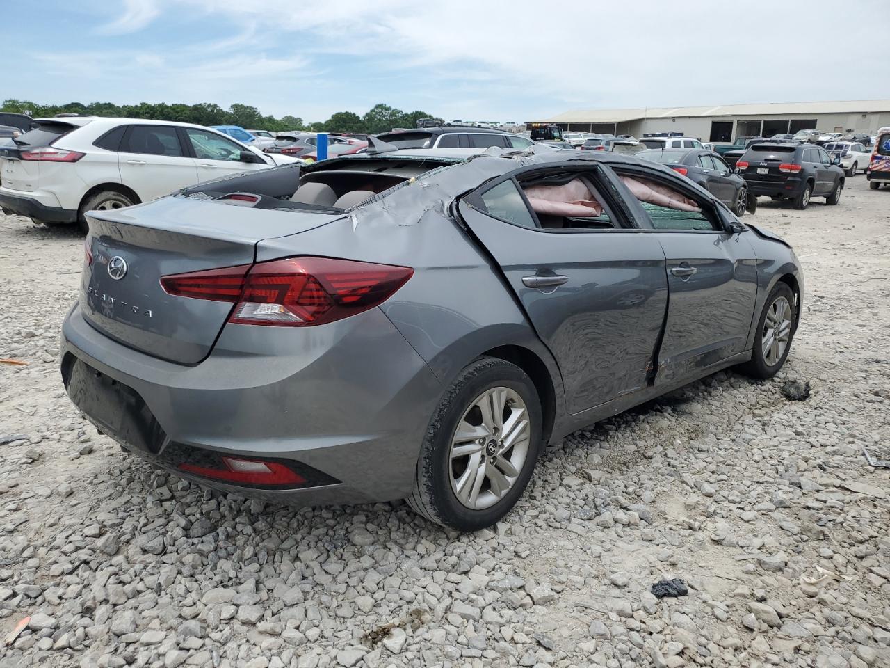 Photo 2 VIN: 5NPD84LF9KH427748 - HYUNDAI ELANTRA 