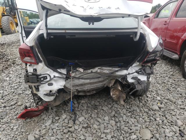 Photo 8 VIN: 5NPD84LF9KH427765 - HYUNDAI ELANTRA 