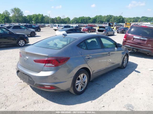 Photo 3 VIN: 5NPD84LF9KH440466 - HYUNDAI ELANTRA 