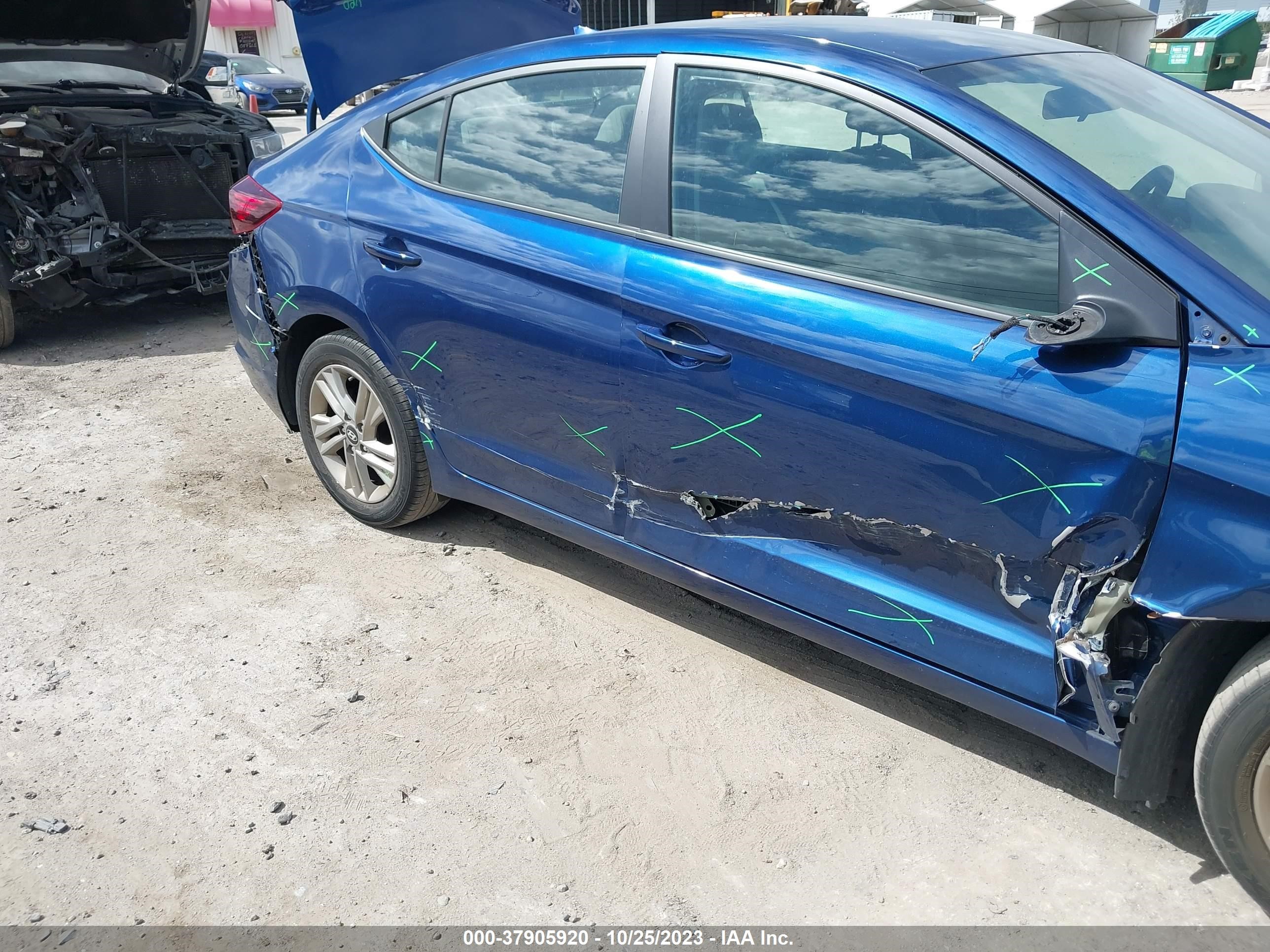 Photo 5 VIN: 5NPD84LF9KH451273 - HYUNDAI ELANTRA 