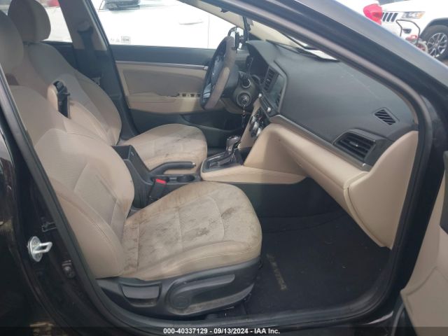 Photo 4 VIN: 5NPD84LF9KH453735 - HYUNDAI ELANTRA 