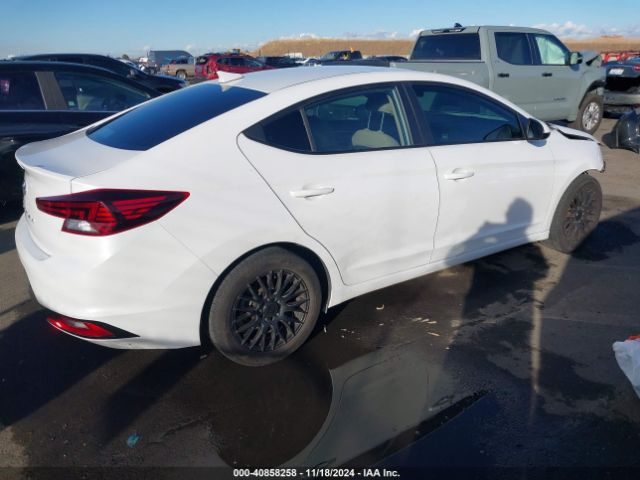 Photo 3 VIN: 5NPD84LF9KH456179 - HYUNDAI ELANTRA 