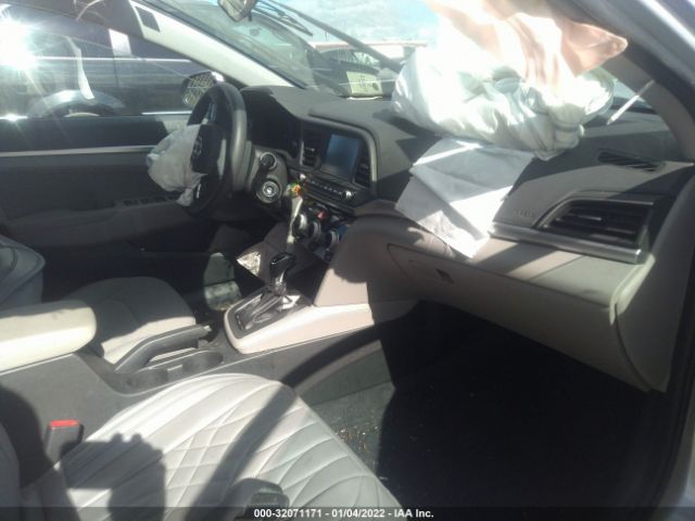 Photo 4 VIN: 5NPD84LF9KH476299 - HYUNDAI ELANTRA 