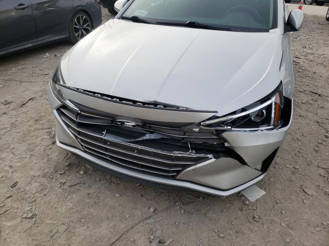 Photo 8 VIN: 5NPD84LF9KH484239 - HYUNDAI ELANTRA SE 