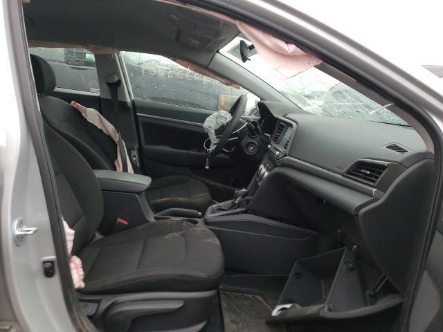 Photo 4 VIN: 5NPD84LF9KH484385 - HYUNDAI ELANTRA SE 