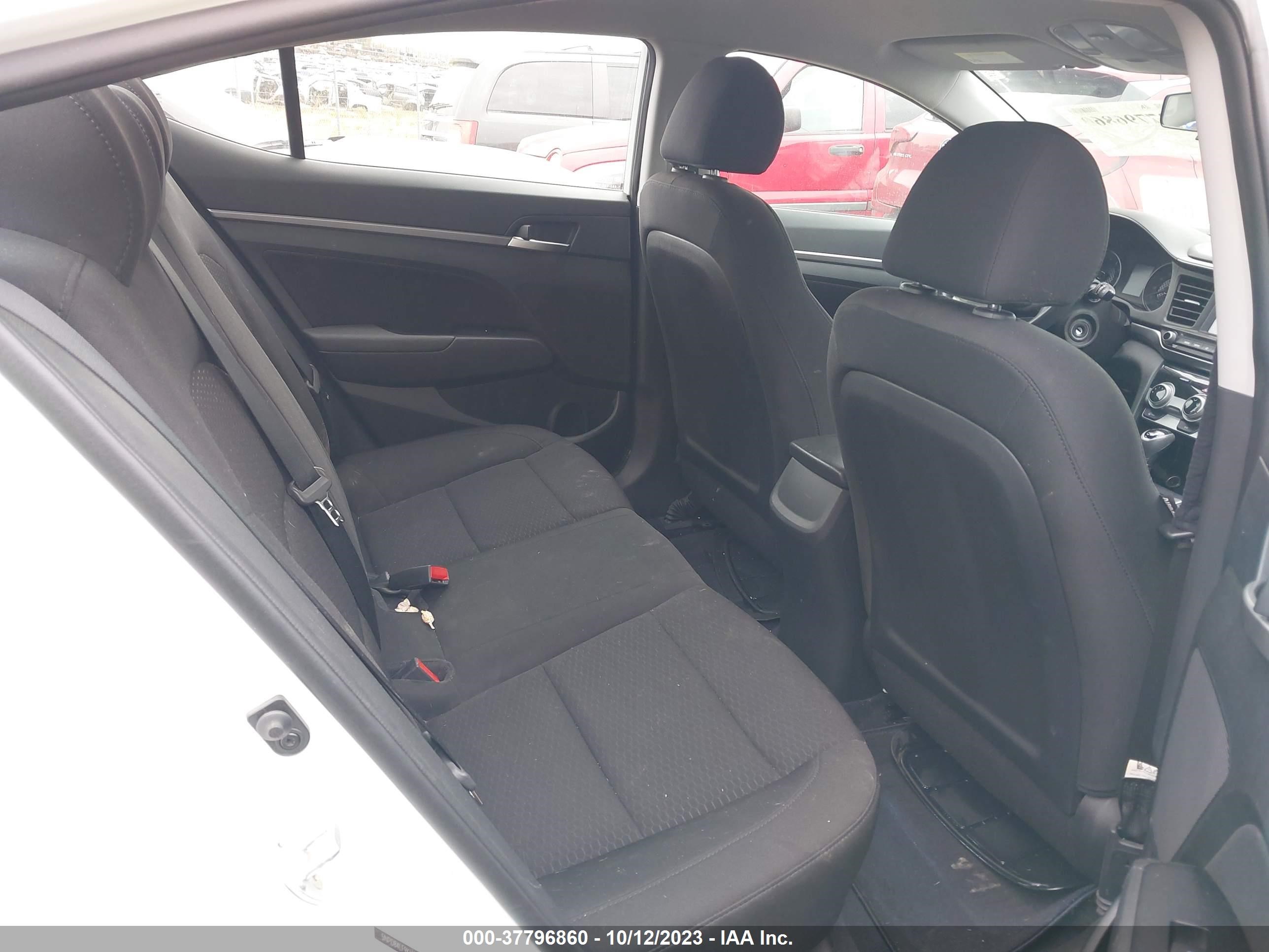 Photo 7 VIN: 5NPD84LF9KH496553 - HYUNDAI ELANTRA 