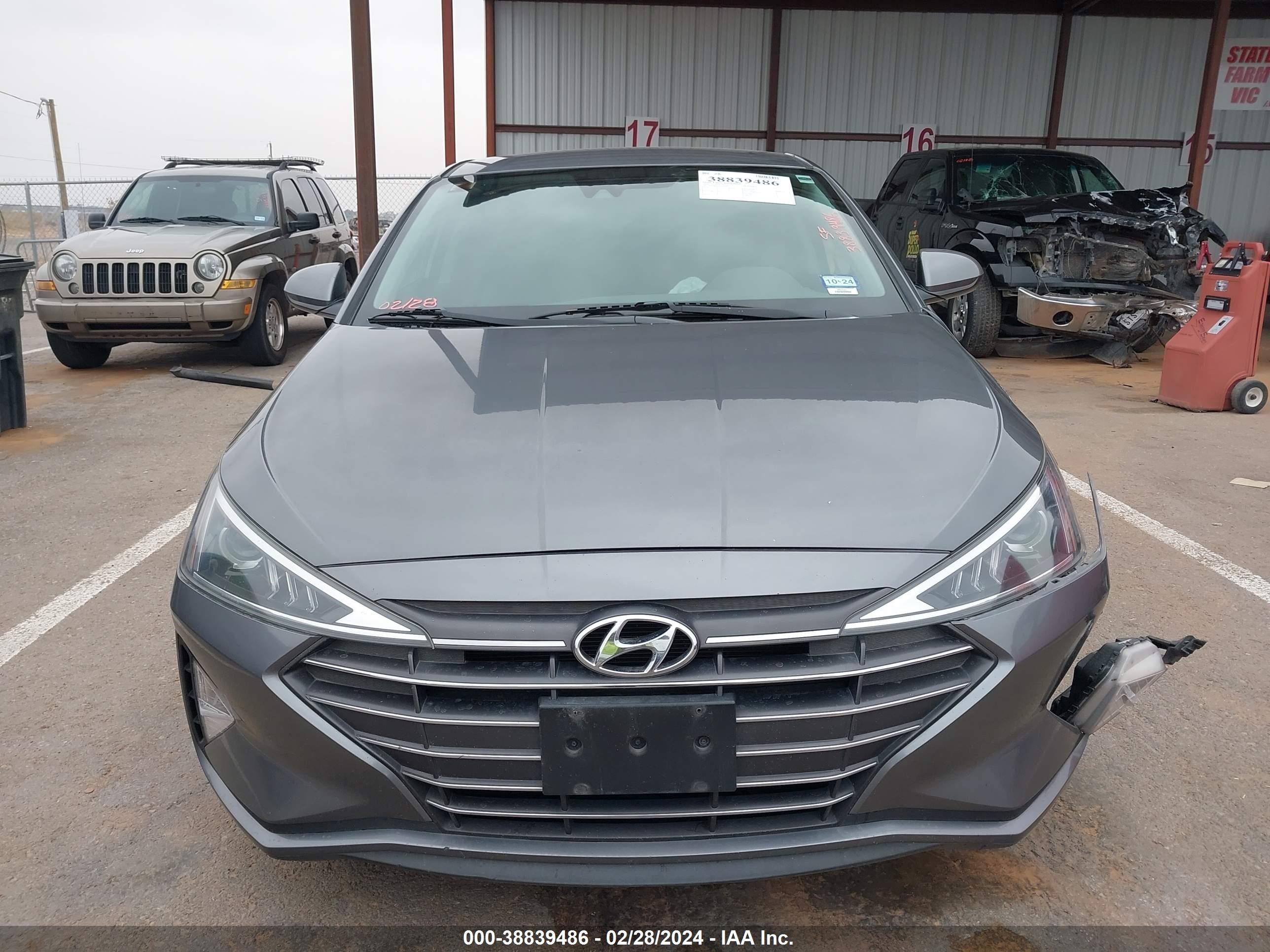 Photo 11 VIN: 5NPD84LF9LH503034 - HYUNDAI ELANTRA 