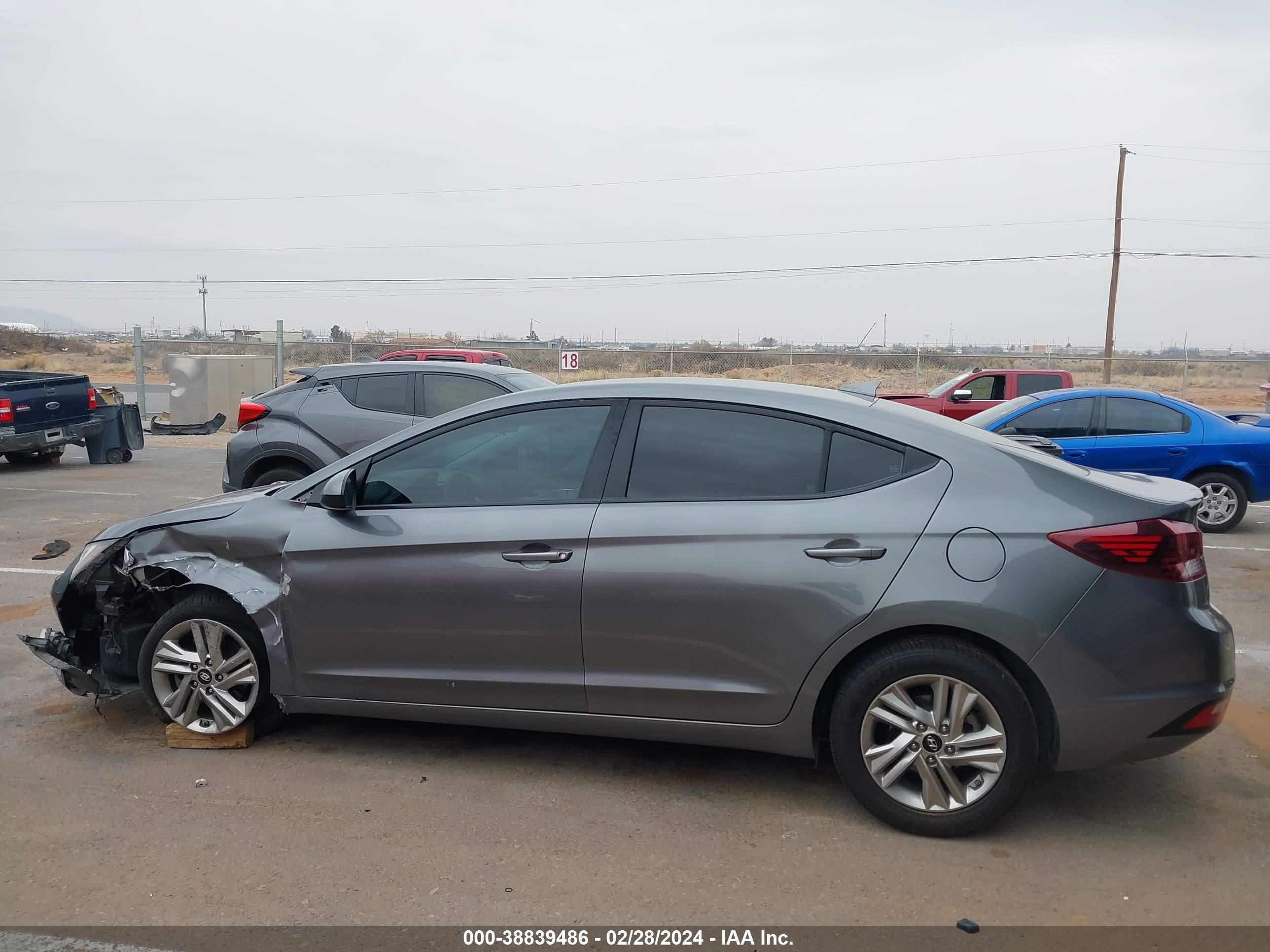 Photo 13 VIN: 5NPD84LF9LH503034 - HYUNDAI ELANTRA 