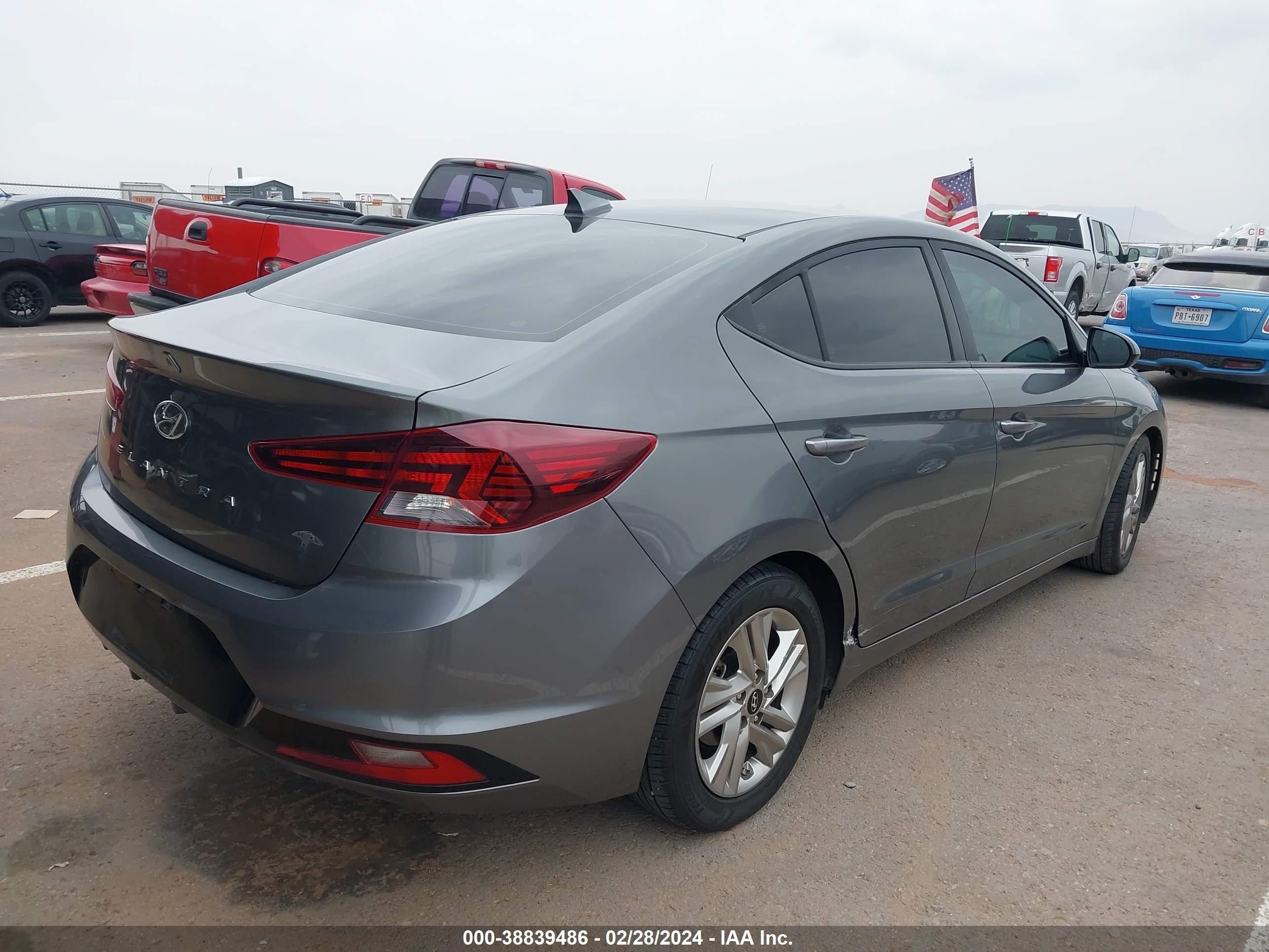 Photo 3 VIN: 5NPD84LF9LH503034 - HYUNDAI ELANTRA 