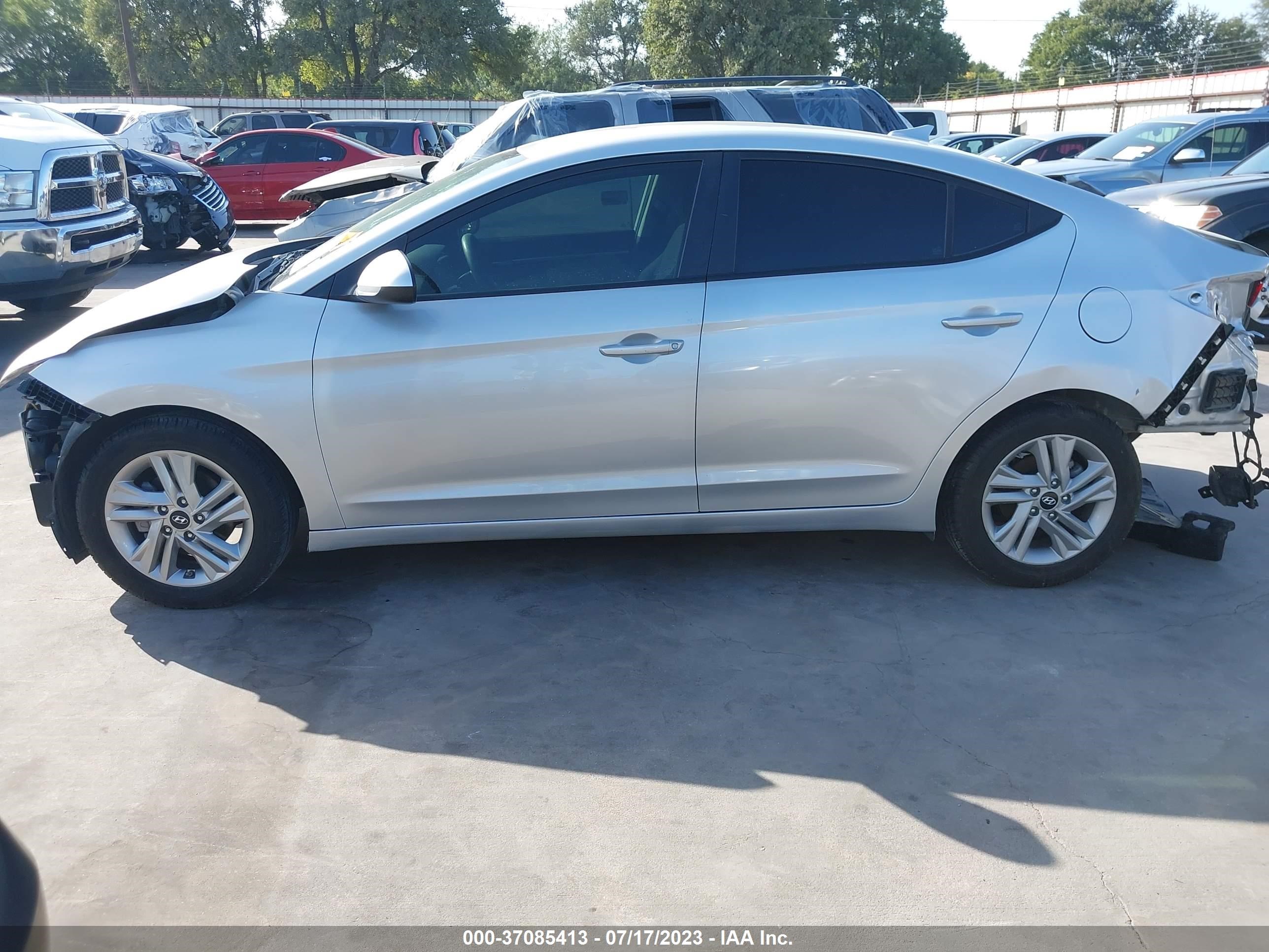 Photo 14 VIN: 5NPD84LF9LH508735 - HYUNDAI ELANTRA 