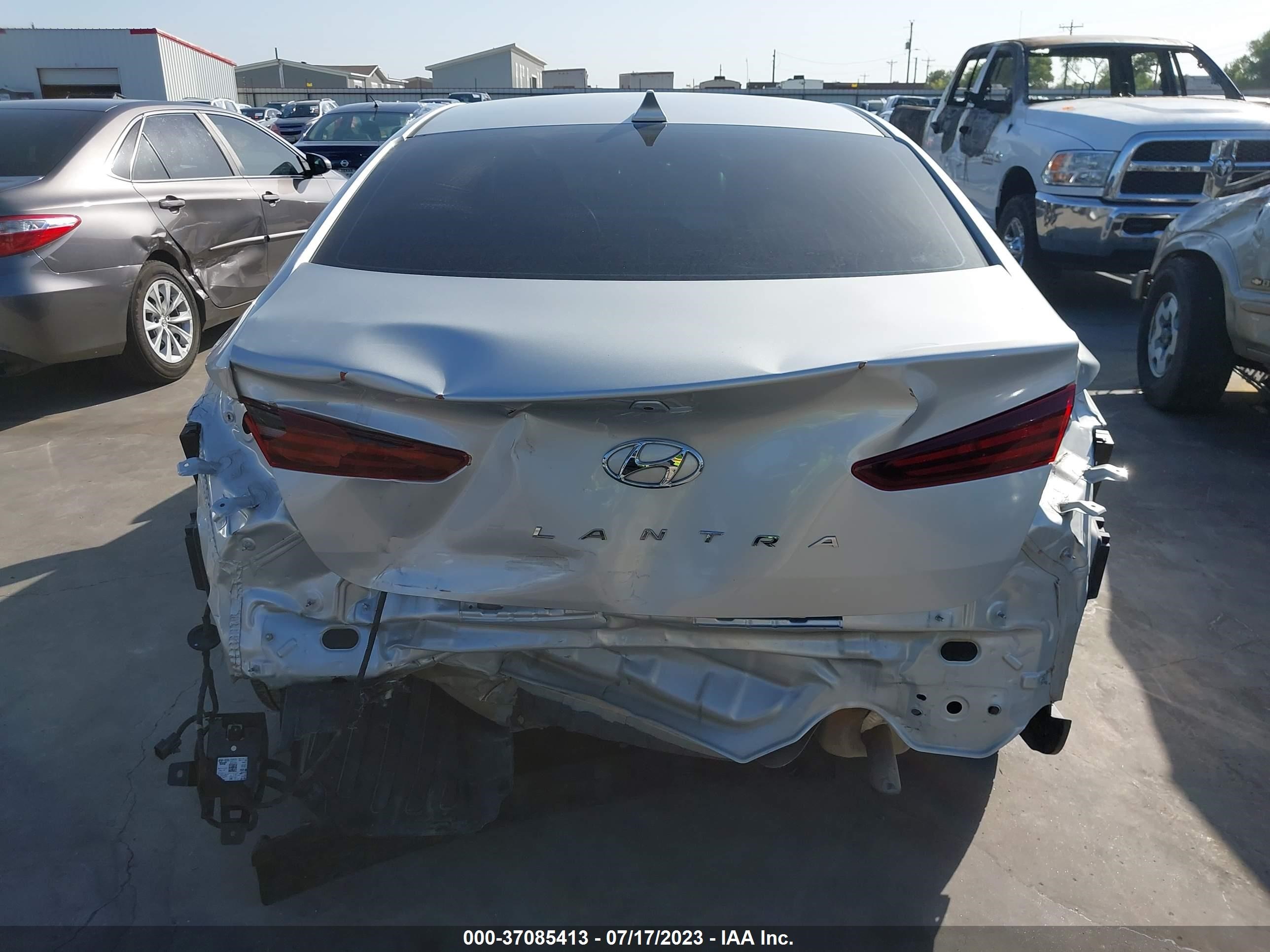 Photo 16 VIN: 5NPD84LF9LH508735 - HYUNDAI ELANTRA 