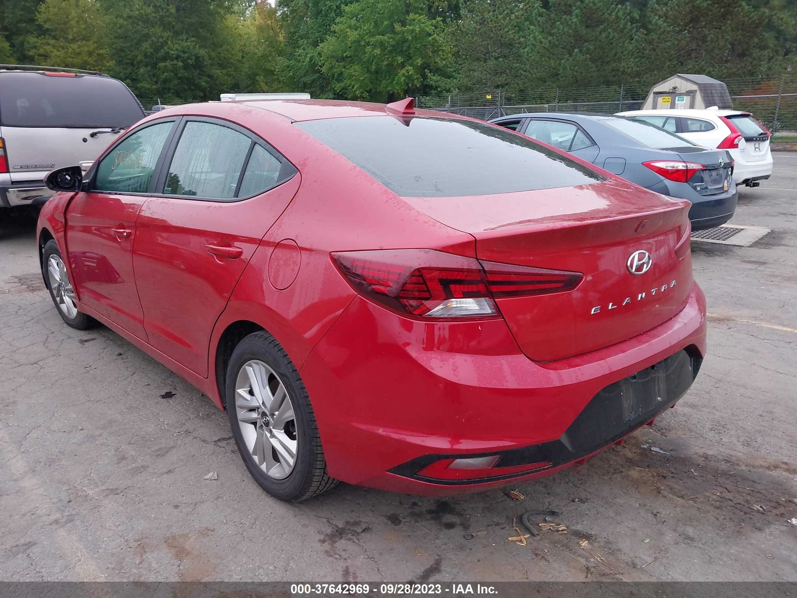 Photo 2 VIN: 5NPD84LF9LH540956 - HYUNDAI ELANTRA 