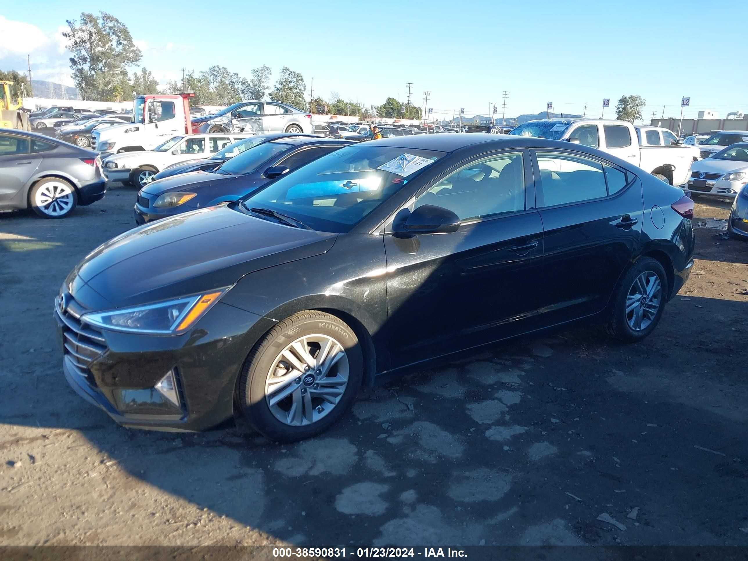 Photo 1 VIN: 5NPD84LF9LH546840 - HYUNDAI ELANTRA 