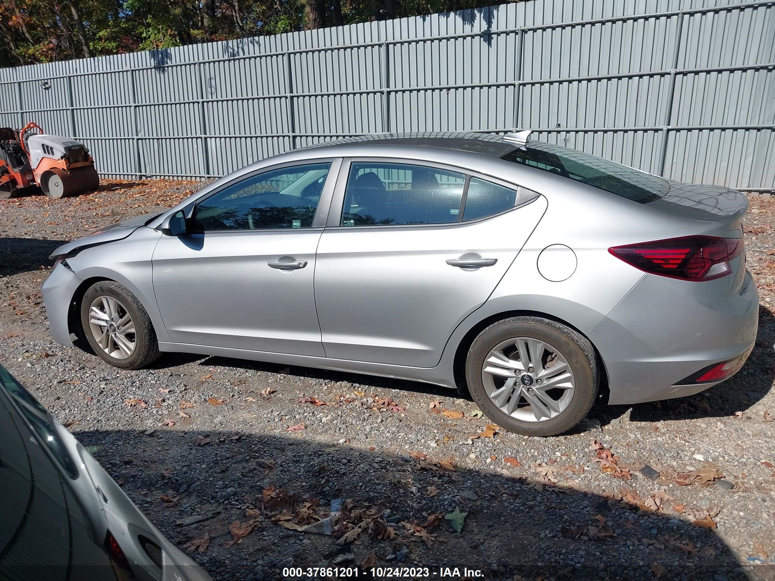 Photo 13 VIN: 5NPD84LF9LH592166 - HYUNDAI ELANTRA 