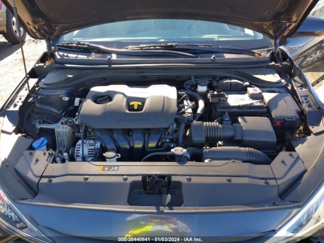 Photo 9 VIN: 5NPD84LF9LH600041 - HYUNDAI ELANTRA 