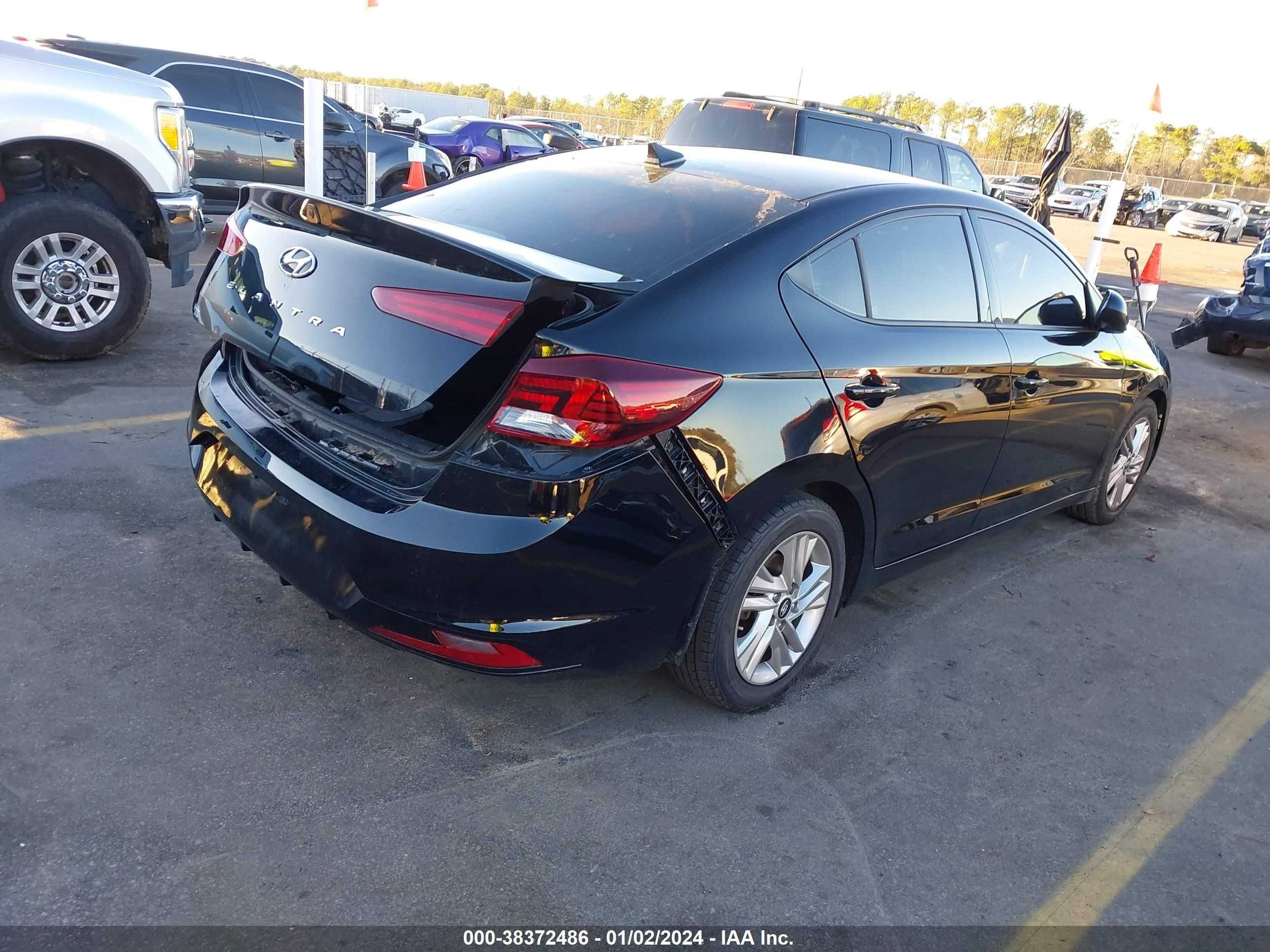 Photo 3 VIN: 5NPD84LF9LH624825 - HYUNDAI ELANTRA 