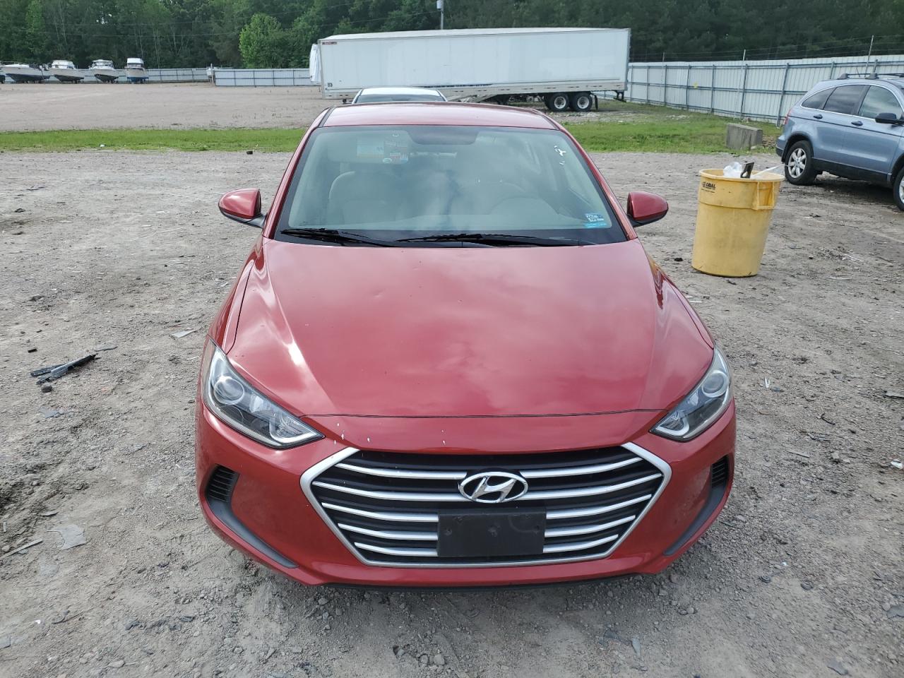 Photo 4 VIN: 5NPD84LFXHH002807 - HYUNDAI ELANTRA 