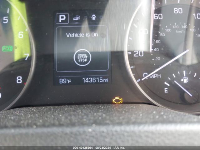 Photo 6 VIN: 5NPD84LFXHH015296 - HYUNDAI ELANTRA 