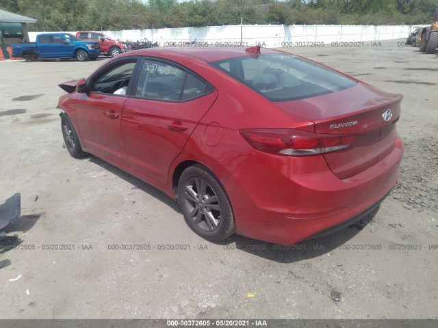 Photo 2 VIN: 5NPD84LFXHH020529 - HYUNDAI ELANTRA 