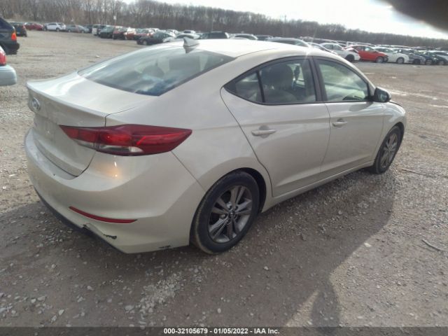 Photo 3 VIN: 5NPD84LFXHH021471 - HYUNDAI ELANTRA 