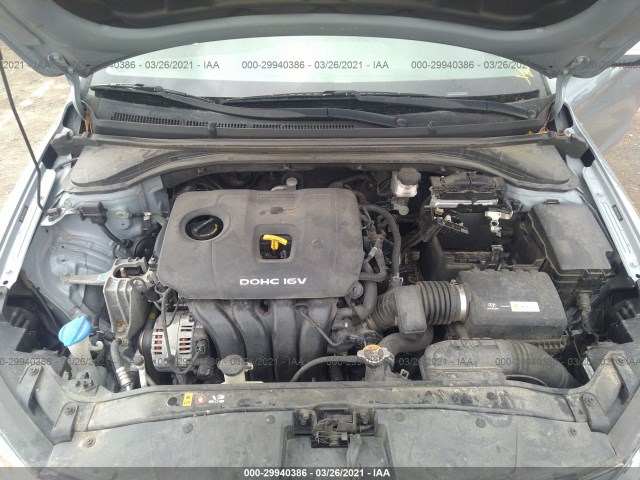 Photo 9 VIN: 5NPD84LFXHH022992 - HYUNDAI ELANTRA 