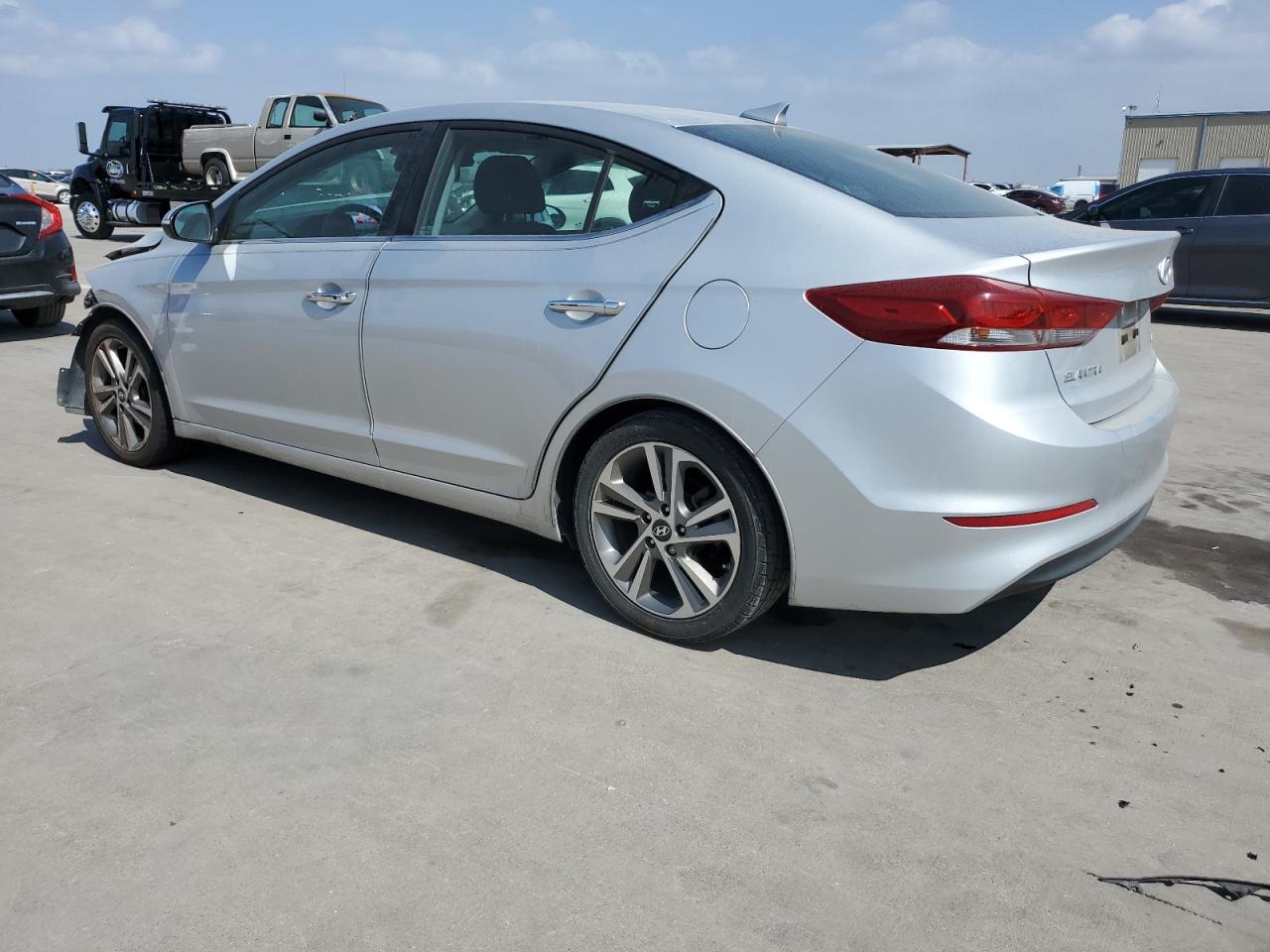 Photo 1 VIN: 5NPD84LFXHH024712 - HYUNDAI ELANTRA 