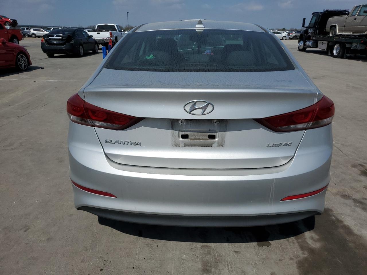 Photo 5 VIN: 5NPD84LFXHH024712 - HYUNDAI ELANTRA 