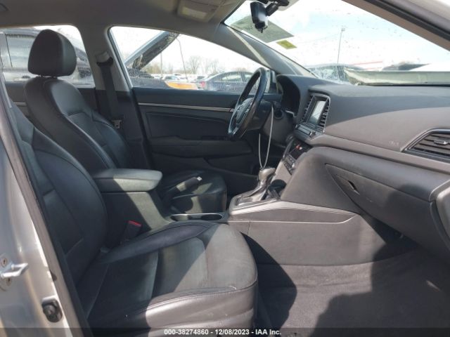 Photo 4 VIN: 5NPD84LFXHH026931 - HYUNDAI ELANTRA 