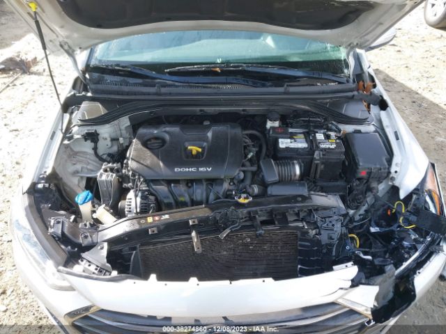 Photo 9 VIN: 5NPD84LFXHH026931 - HYUNDAI ELANTRA 