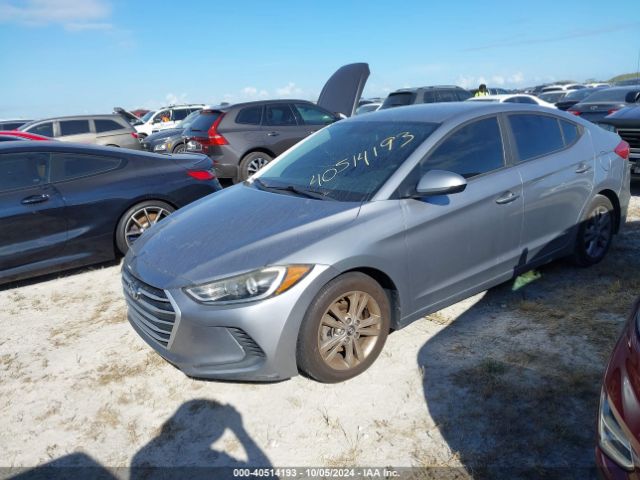 Photo 2 VIN: 5NPD84LFXHH034558 - HYUNDAI ELANTRA 